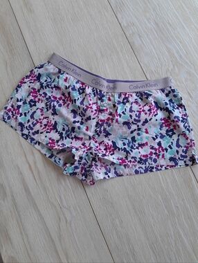 Calvin Klein Vibrant Print Logo Waist Sleep Shorts-Lounge Size Small